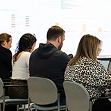 Des membres de plusieurs commissions des valeurs mobilières travaillent sur des opérations de perturbation.